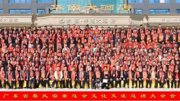 TIKTOK黄版APP回收廠家TIKTOK色板免费下载1.2.31金屬2020年助學活動